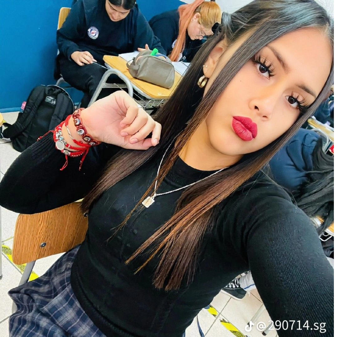 Fernanda T.